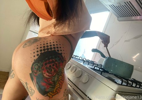 karleejane13 star art img