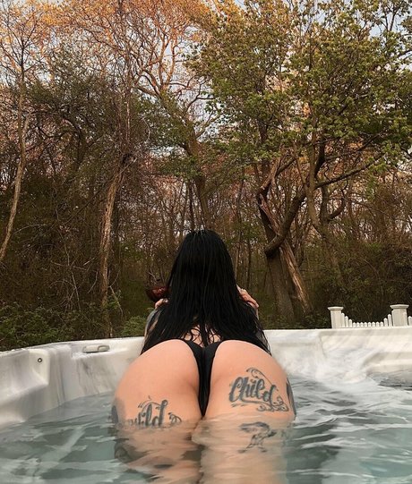 karleejane13 art actress image