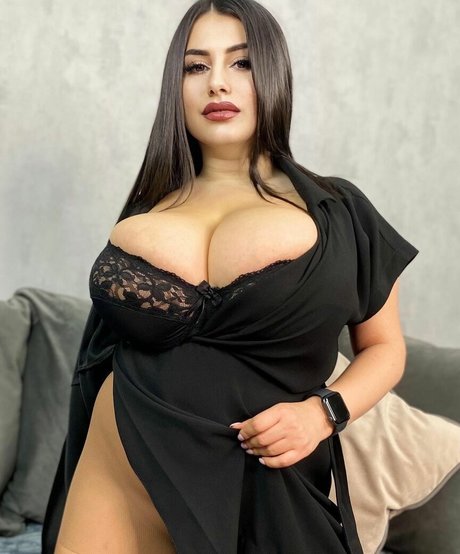 Rozzzywow pornstar gallery