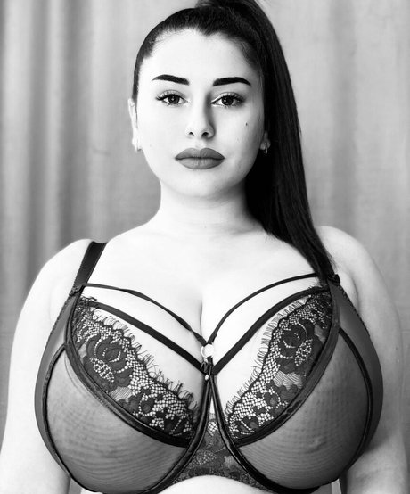 Rozzzywow porn actress images