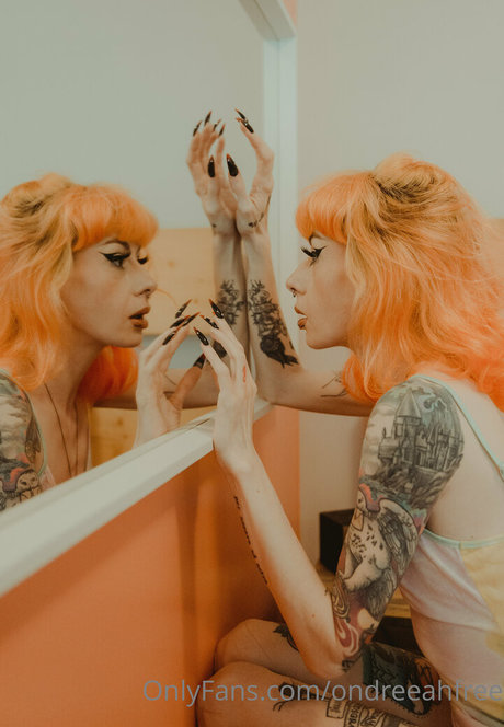 ondreeahfree sexy star photo