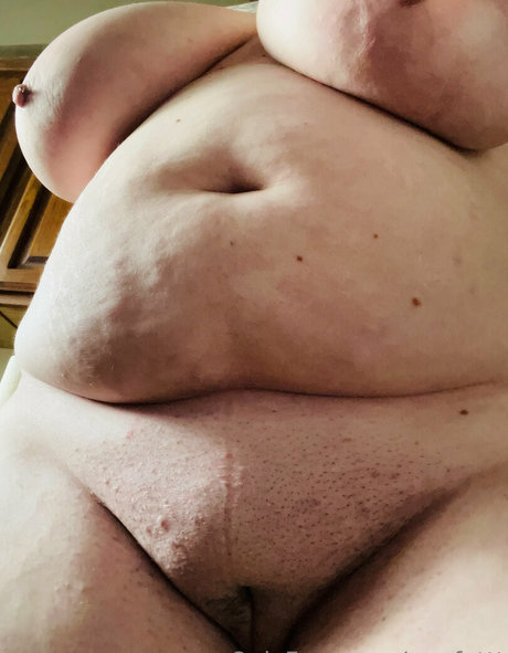 mrsfettt pretty model picture