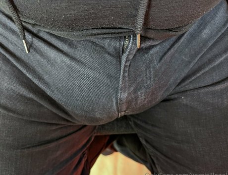 voreisillegal model top picture