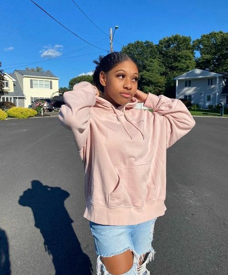 Elyse Rey naked actress images