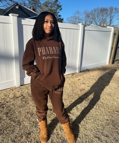 Elyse Rey pornstar best galleries