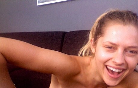 Teresa Palmer pornstar erotic picture