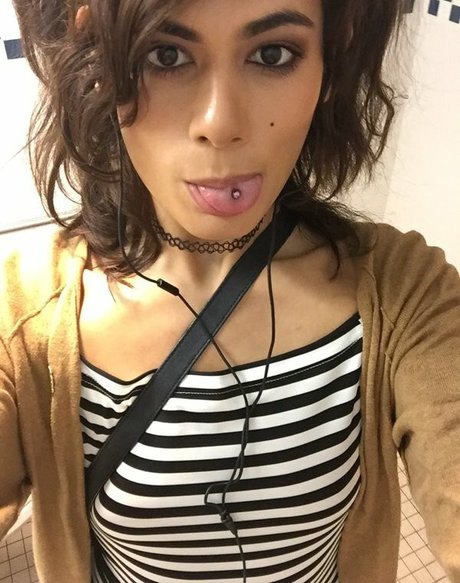 Slugboi erotic actress photos