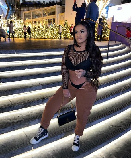 Princess A1naniee star erotic galleries