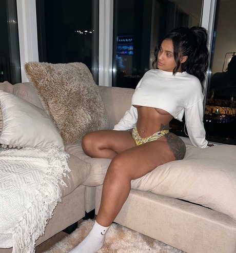 Princess A1naniee pretty model image