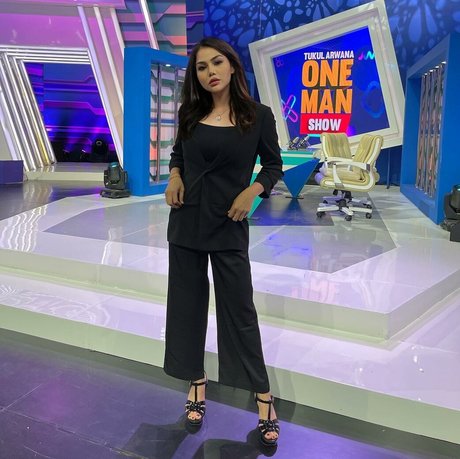 Djbutterfly36 pornographic model picture