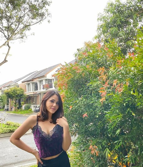 Djbutterfly36 nice actress photo