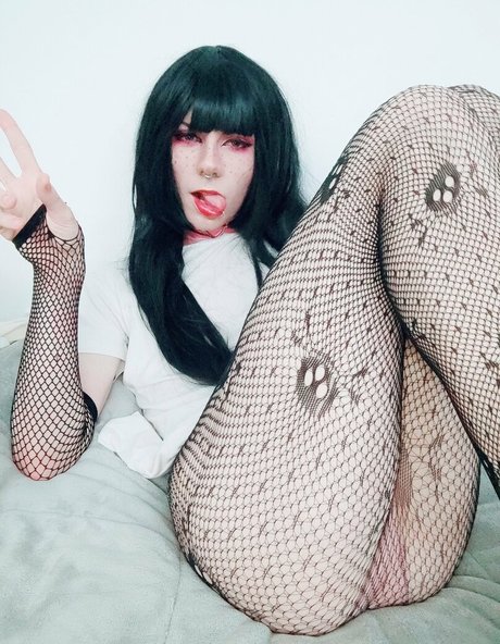 Xlunartears model free pic