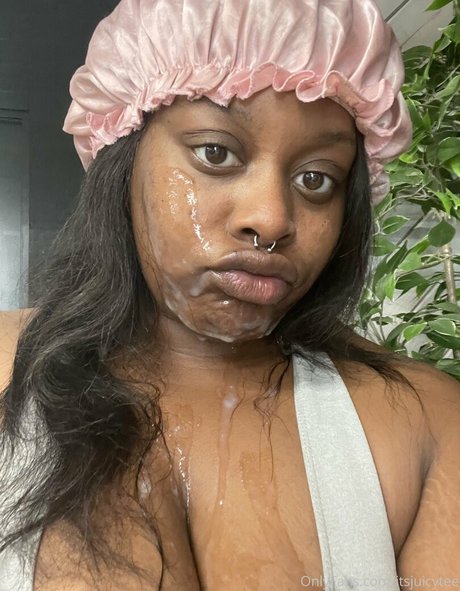 itsjuicytee star high quality images