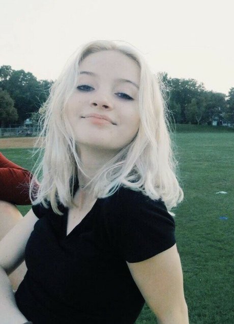 Littlemommygfwithtinymilkers naked pornstar archive