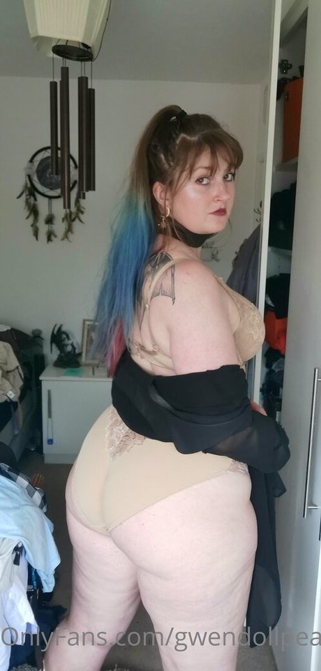 gwendollpeach model hot pics