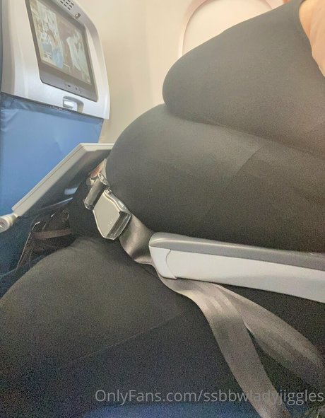 ssbbwladyjiggles pornstar art pic