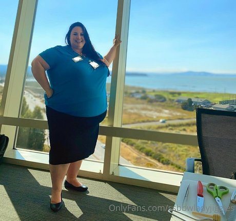 ssbbwladyjiggles model art gallery