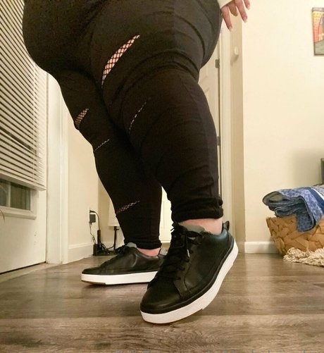 ssbbwladyjiggles erotic model gallery