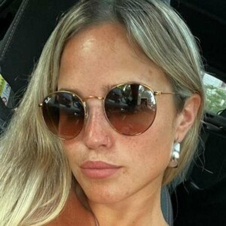 guadilaiz pornographic model photos