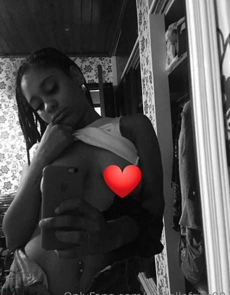 isabellafans00 model sex galleries