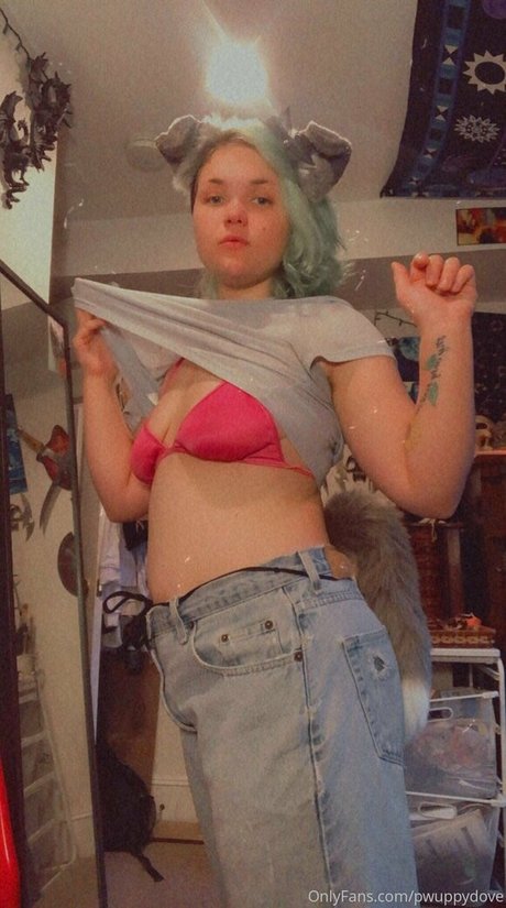 pwuppydove adult model pic