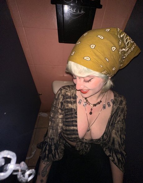 BillieGMcGehee model hd img