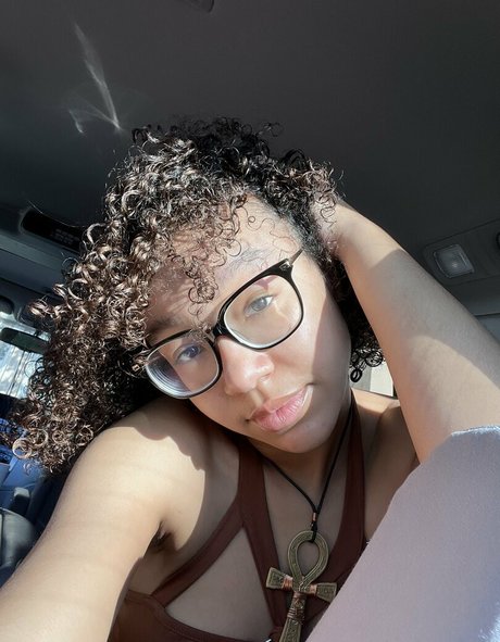 Caileneasely hd model galleries