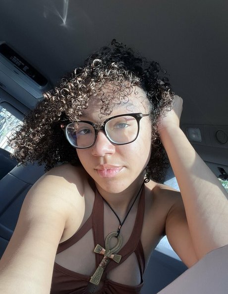 Caileneasely pornstar adult pictures