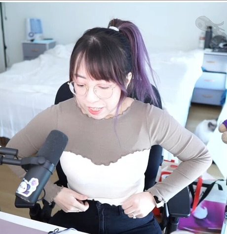 lolnatsumiii xxx star picture