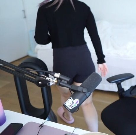 lolnatsumiii beautiful pornstar photos