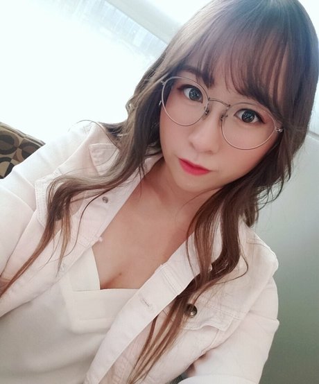 lolnatsumiii porn actress images