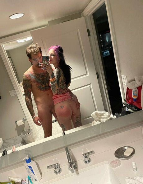 mature squirt onlyfans art nude archive