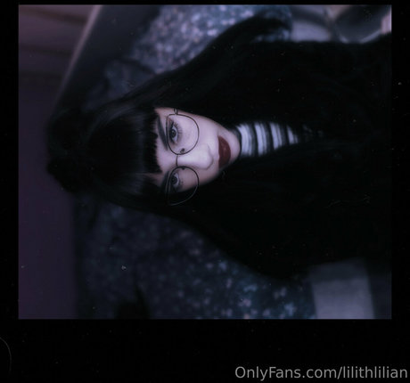 lilithlilian star exclusive photo