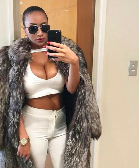 spreading onlyfans exclusive img