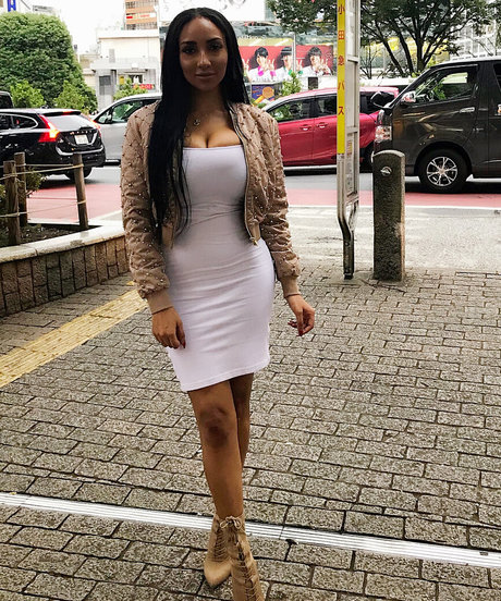 ShayLiving Profile pic