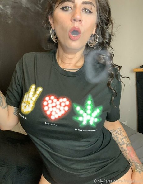 freyjaluv1 adult actress gallery