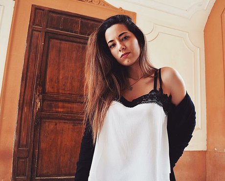 Paola Arena nudes model images