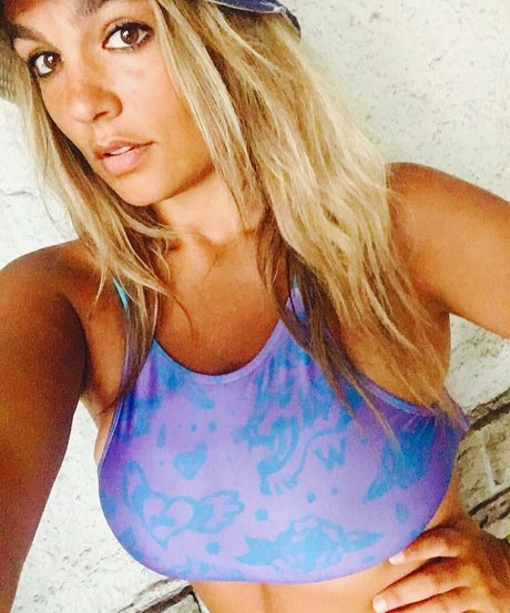 Acronopia exclusive star pics