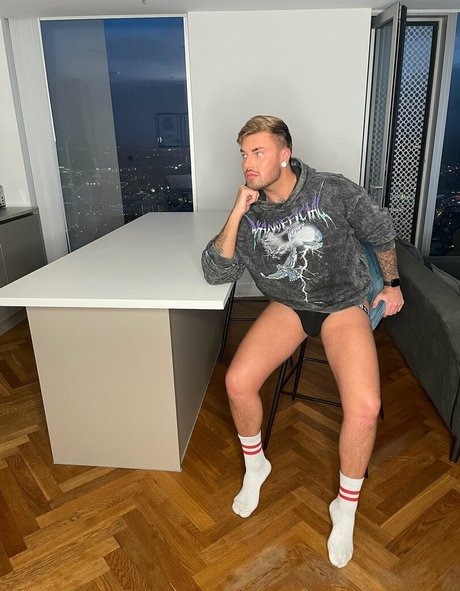 blondedan star nudes photos