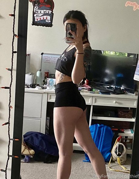 egg thief actress gallery