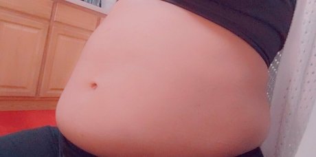 ellaeating art model image