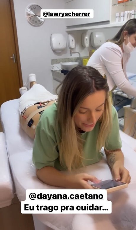 Larissa Scherrer model nudes img