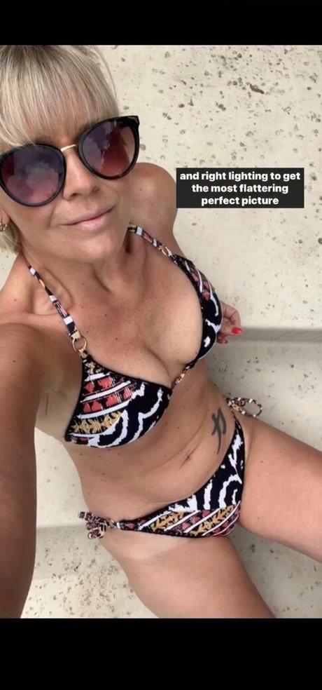 Suzanne Shaw exclusive pornstar pictures