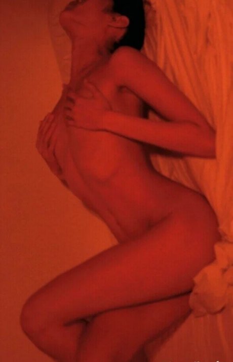 Justine Mae Biticon star nude image