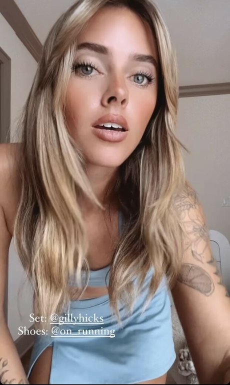 thatpineapplegirl model hot pics