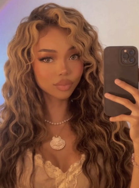 Stephanie Hikaru star pretty img