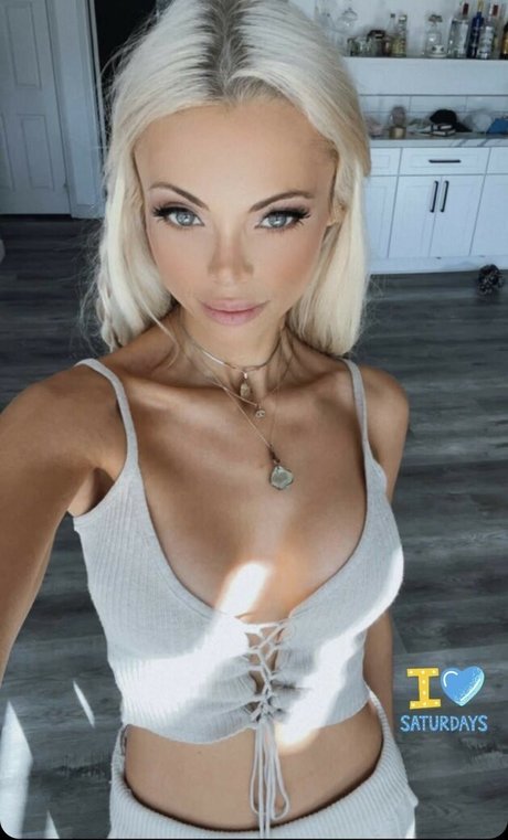 Katja Glieson model exclusive pics