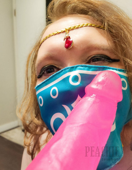 lesbian fingering onlyfans hot img