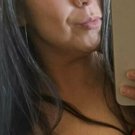 nadianevertells sexy model pic