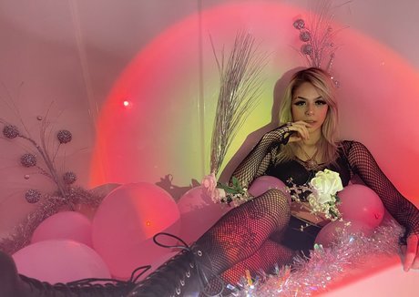 pyxiedragon pornstar nudes image